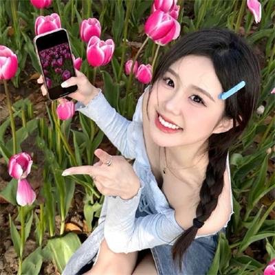 驼背人与舞女
